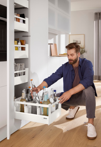 Propozycja strefy zapasów z szufladami - Blum Space tower